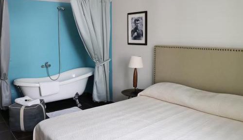Deluxe Double Room with Bath