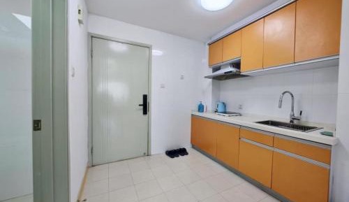 One-Bedroom Loft Apartment with Balcony