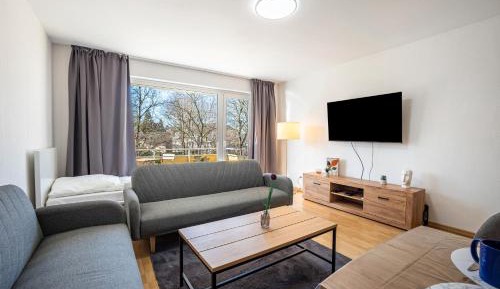 Superior One-Bedroom Apartment with Balcony