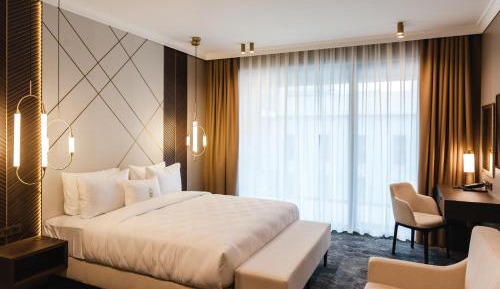 Superior Double or Twin Room with Terrace