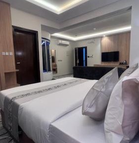 Suite with Sauna