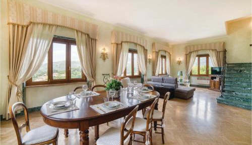 Six-Bedroom Holiday Home