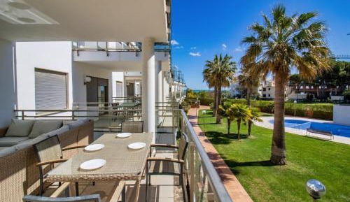 Apartment with Park View