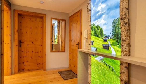 Superior One-Bedroom Apartment with Balcony Second Floor - North