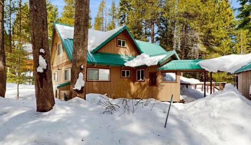 Four bedroom holiday home 