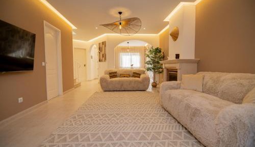 Deluxe Villa