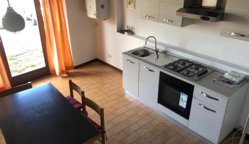 Deluxe One-Bedroom Apartment