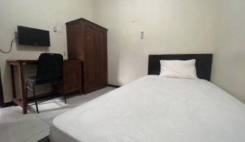 Small Single Room