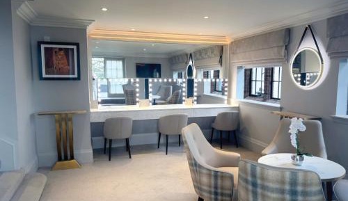 Suite with Hot Tub