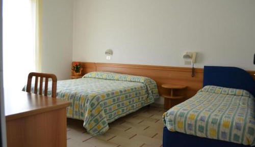 Economy Triple Room
