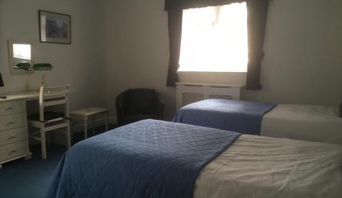 Twin Room with Shower
