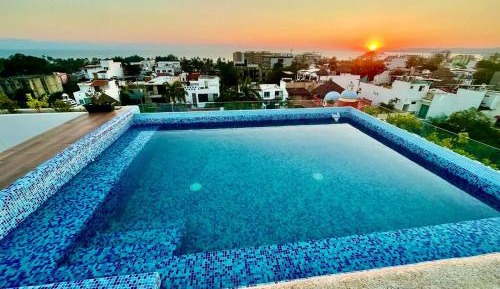 Two-Bedroom Apartment with Balcony and Sea View