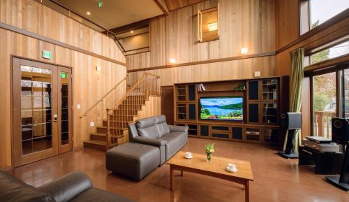 Four-Bedroom Holiday Home