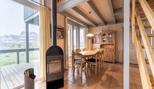 Three-Bedroom Holiday Home 