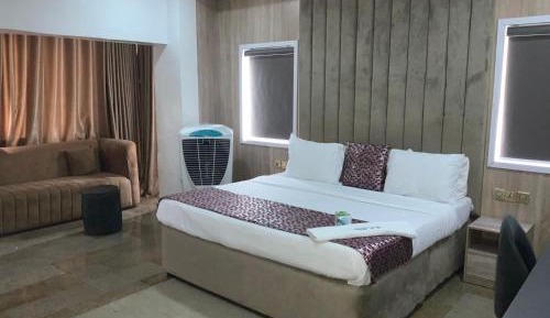 Deluxe Double Room with Balcony and Sea View