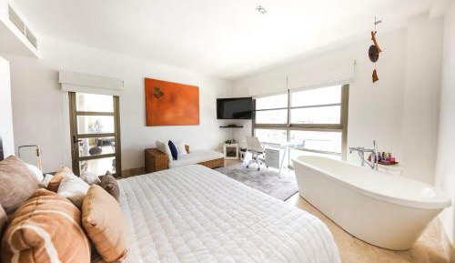 Three-Bedroom Standard Apartment
