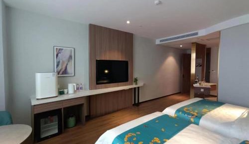 Deluxe Family Room