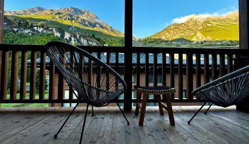Two-Bedroom Apartment with Balcony