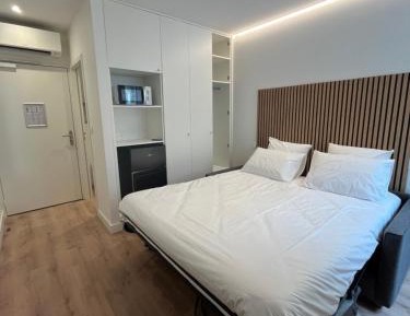 Studio with Sofa Bed