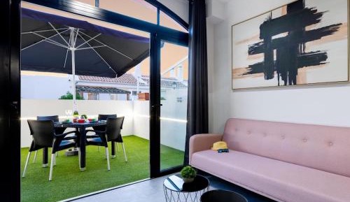 One-Bedroom Apartment