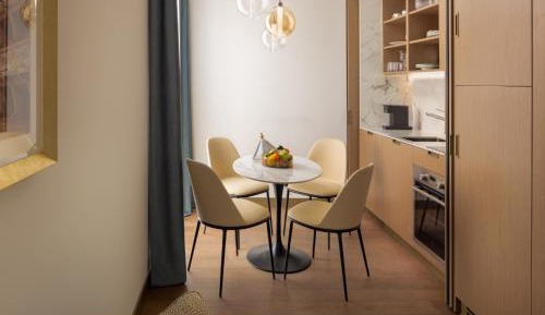Connecting Four Bedroom Apartment 