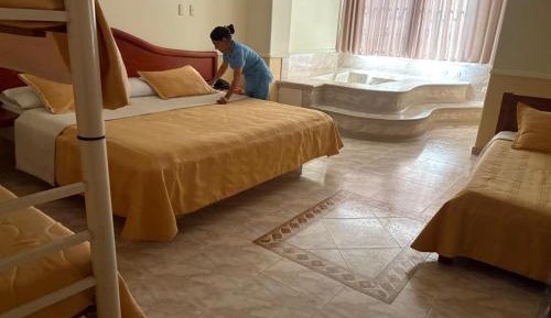 Suite with Hot Tub