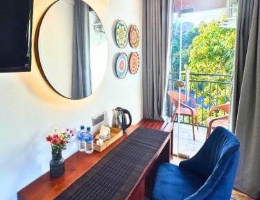 King Room with Mountain View