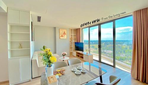 Two-Bedroom Apartment with Ocean View