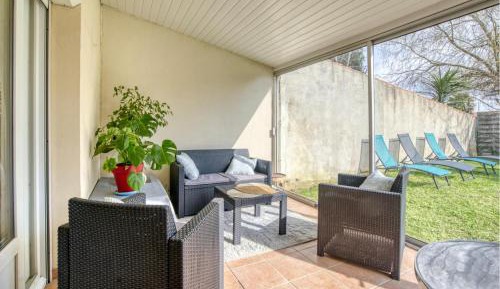 Three-Bedroom Holiday Home 
