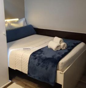 Cabine Quarto com Cama de Casal