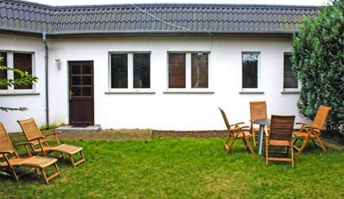 One-Bedroom Bungalow