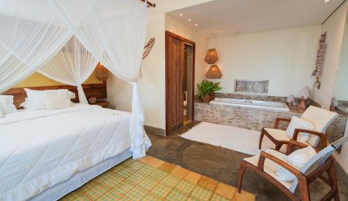 Suite with Spa Bath