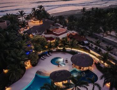 Two-Bedroom Deluxe Apartment with Ocean View