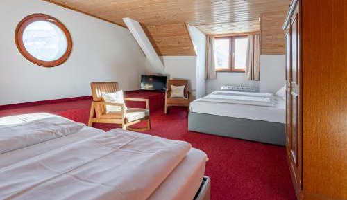 Classic Quadruple Room