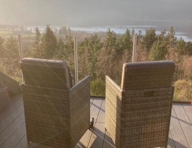 One-Bedroom Apartment with View