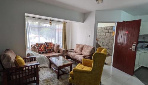 King Suite with Pool View