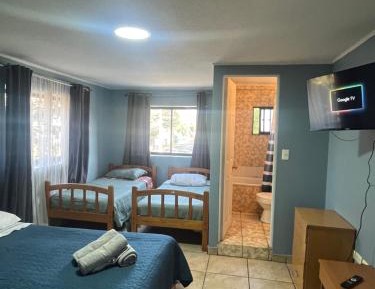 Triple Room with Private Bathroom
