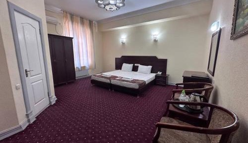 Twin Room with Private Bathroom