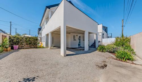Villa - Beach Front