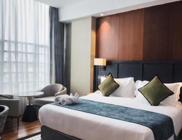 Deluxe King Room