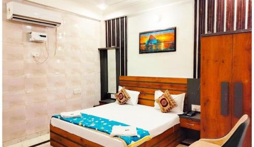Deluxe King Room