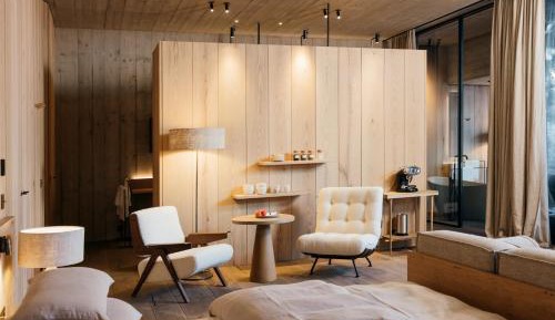 Suite with Sauna
