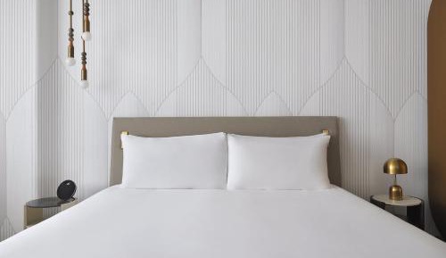 Essential King Room