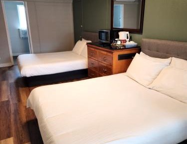 Queen Room