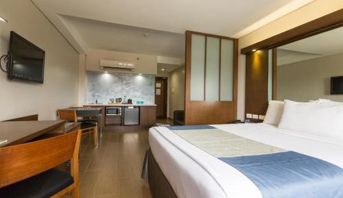 Queen Suite