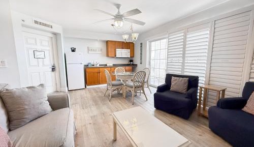 Deluxe One-Bedroom Suite