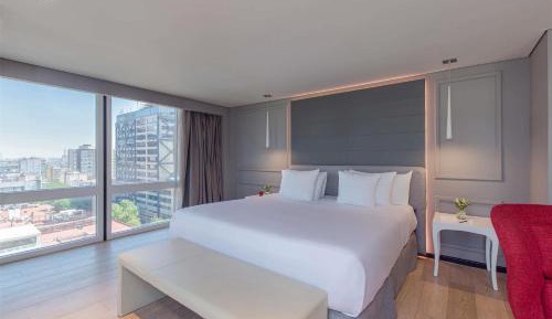 Junior Suite Corner View