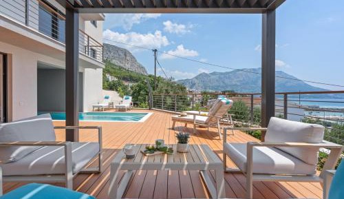 Villa with Sea View