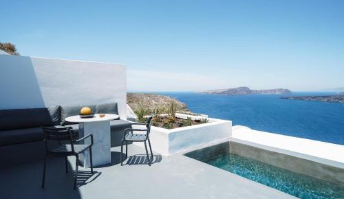 Deluxe Suite with Private pool