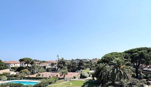 One-Bedroom Apartment with Balcony and Sea View